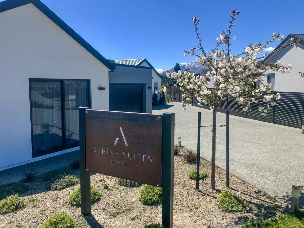 Alpine Suites On Tekapo Luxury B&B Lago Tékapo Exterior foto